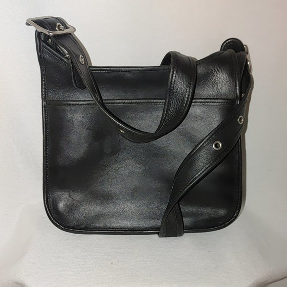 Coach Handbags - Vintage Coach Legacy Zip 9966 Bag Purse Black Leather Shoulder Silver 90s